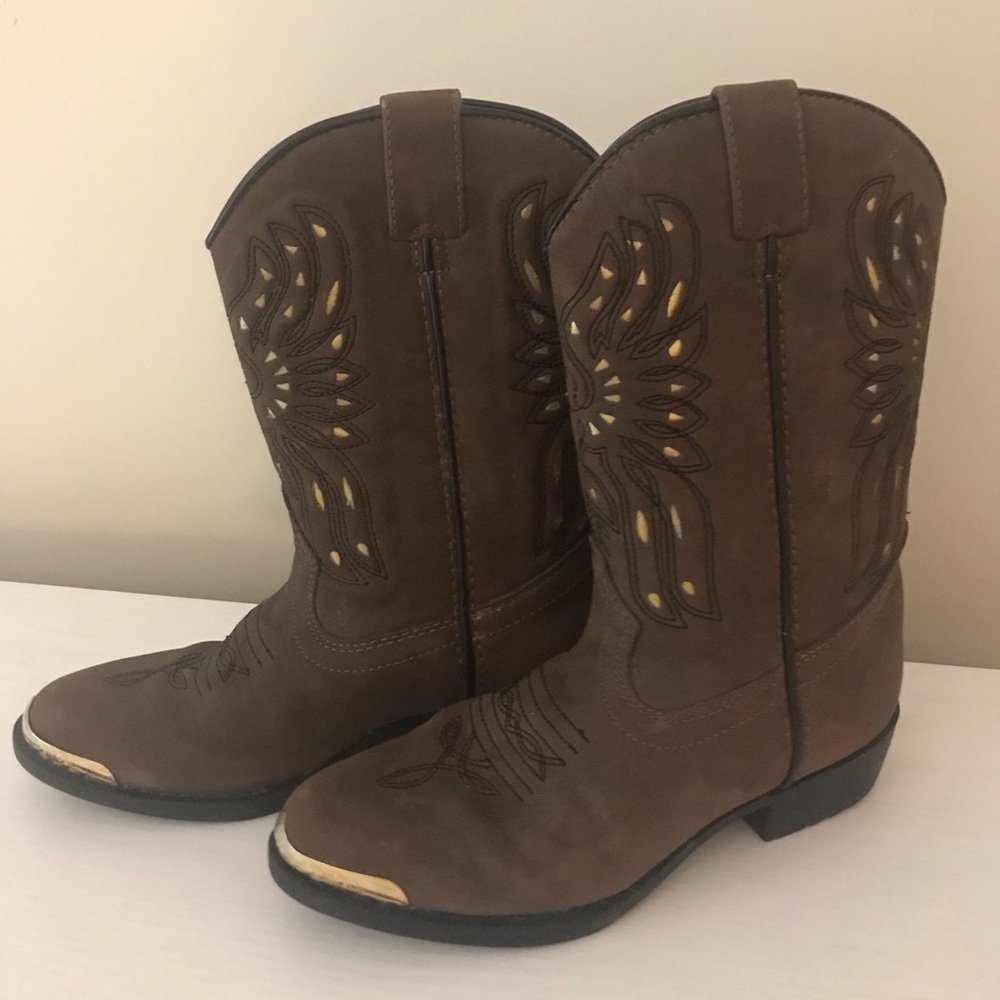Girls brown and gold cowgirl boots